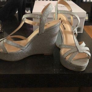 Touch of Nina wedges size 6.5
